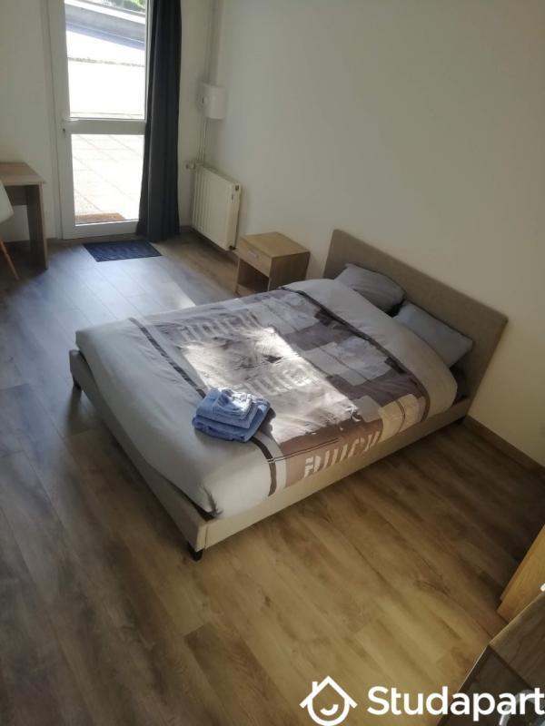 Chambre - 11 m² - 1 pièce