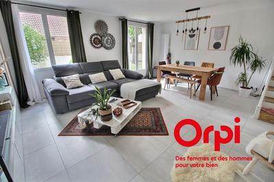 Maison - 125 m² - 6 pièces