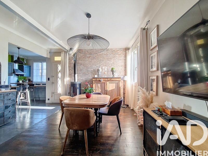 Maison - 87 m² - 5 pièces