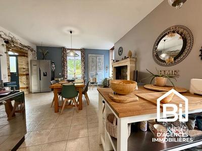 Maison en pierre - 160 m² - 7 pièces