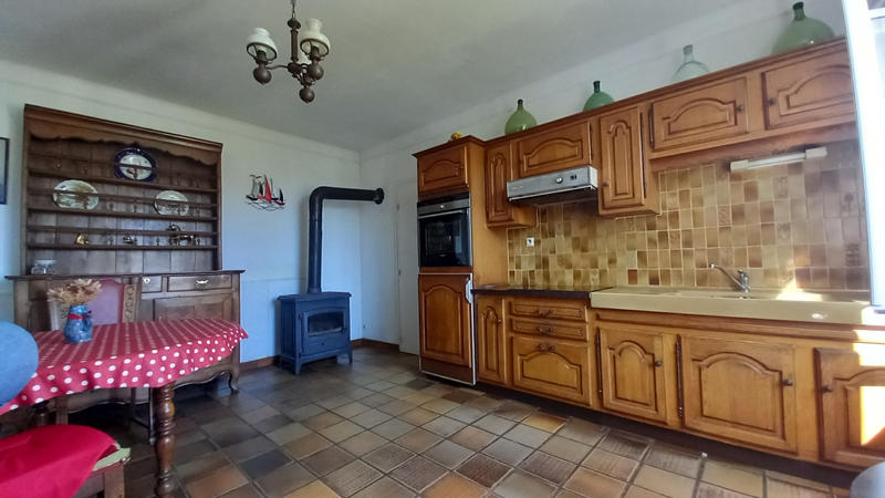 Maison - 145 m² - 9 pièces