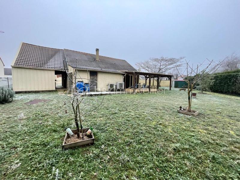 Maison - 99 m² - 5 pièces