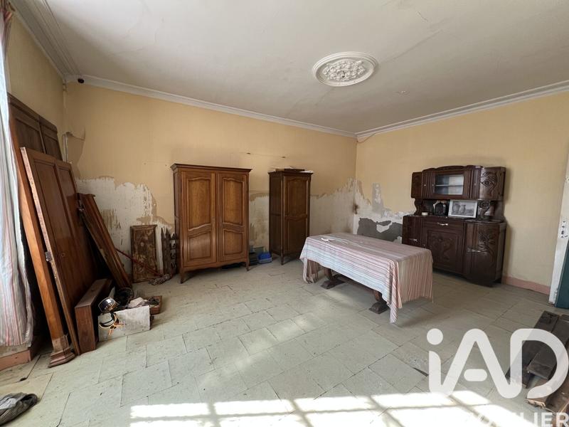 Maison - 225 m² - 10 pièces