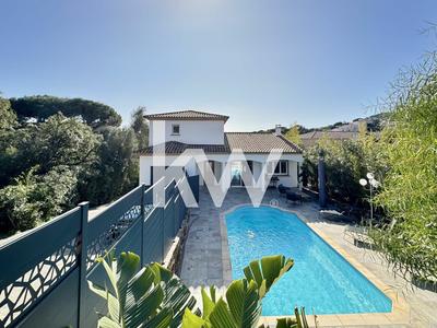 Villa - 180 m² - 8 pièces