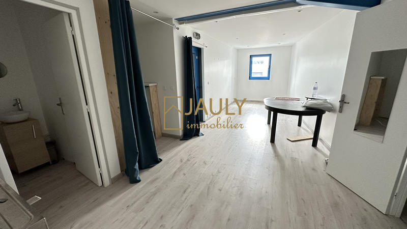 Local commercial - 210 m²