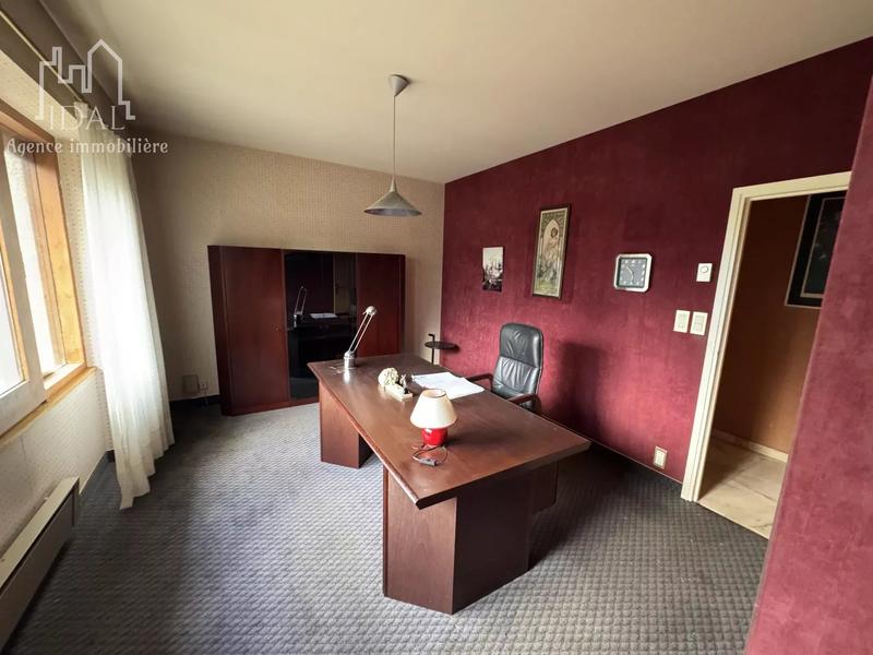 Maison - 272 m² - 11 pièces