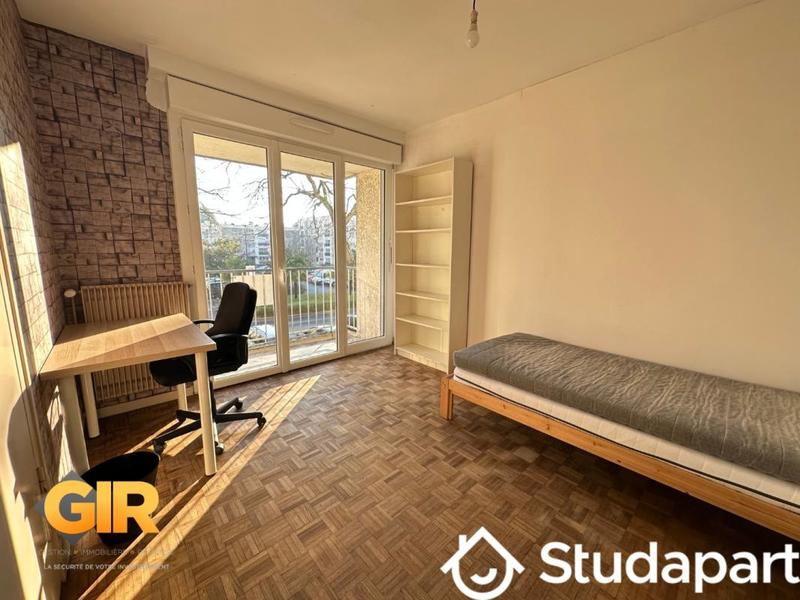 Chambre - 10 m² - 1 pièce