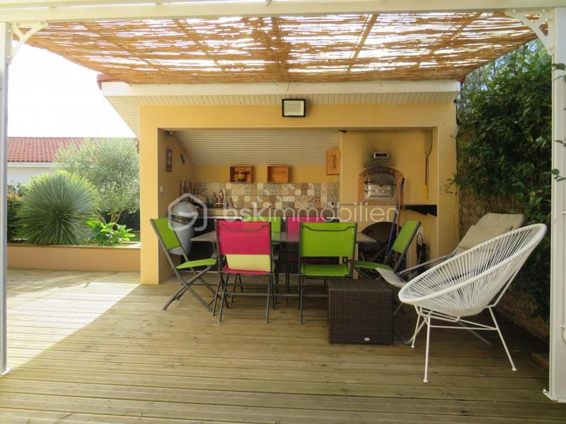 Maison - 90 m² - 4 pièces