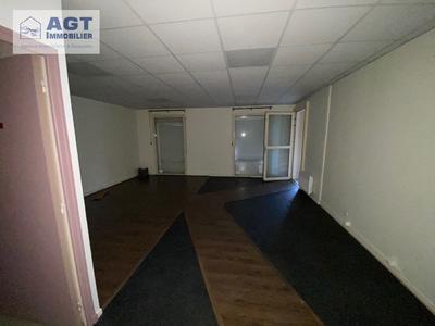 Local commercial - 66 m² - 3 pièces