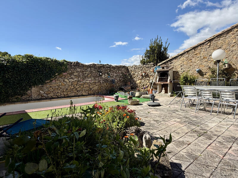 Maison - 107 m² - 5 pièces