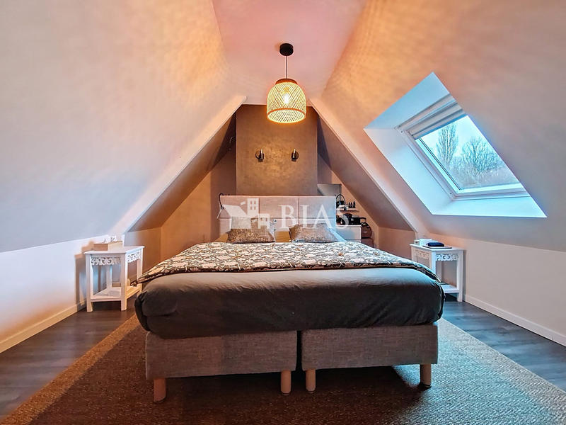 Maison contemporaine - 197 m² - 7 pièces