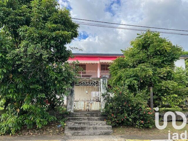 Maison - 200 m² - 5 pièces