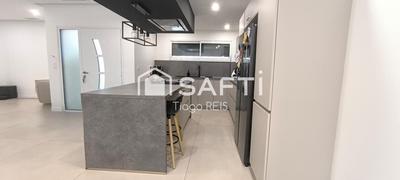 Maison - 182 m² - 6 pièces