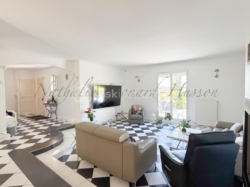 Maison - 150 m² - 7 pièces