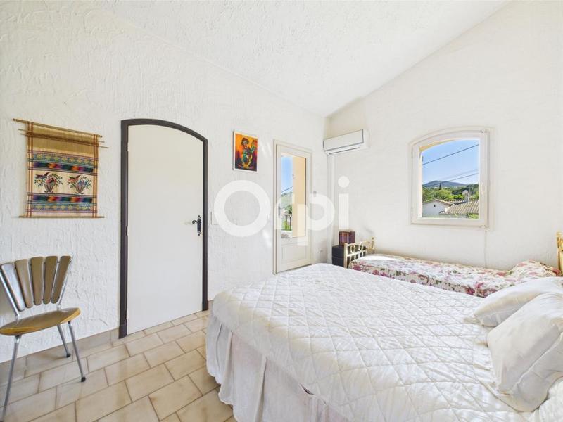 Maison - 192 m² - 5 pièces