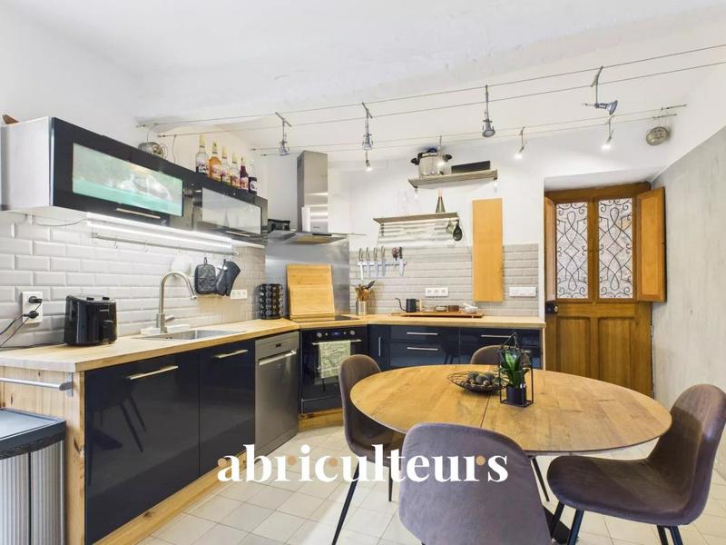 Appartement - 65 m² - 3 pièces