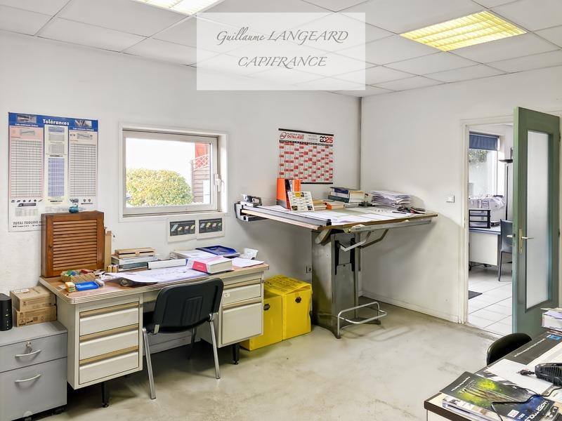 Bureau - 327 m² - 5 pièces