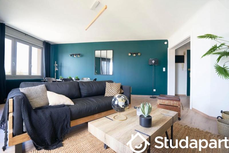 Chambre - 9 m² - 1 pièce