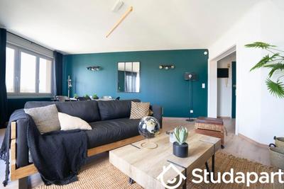 Chambre - 9 m² - 1 pièce