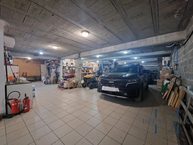 Maison contemporaine - 325 m² - 10 pièces