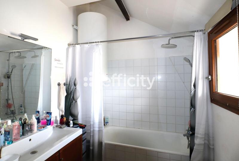 Appartement - 81 m² - 4 pièces