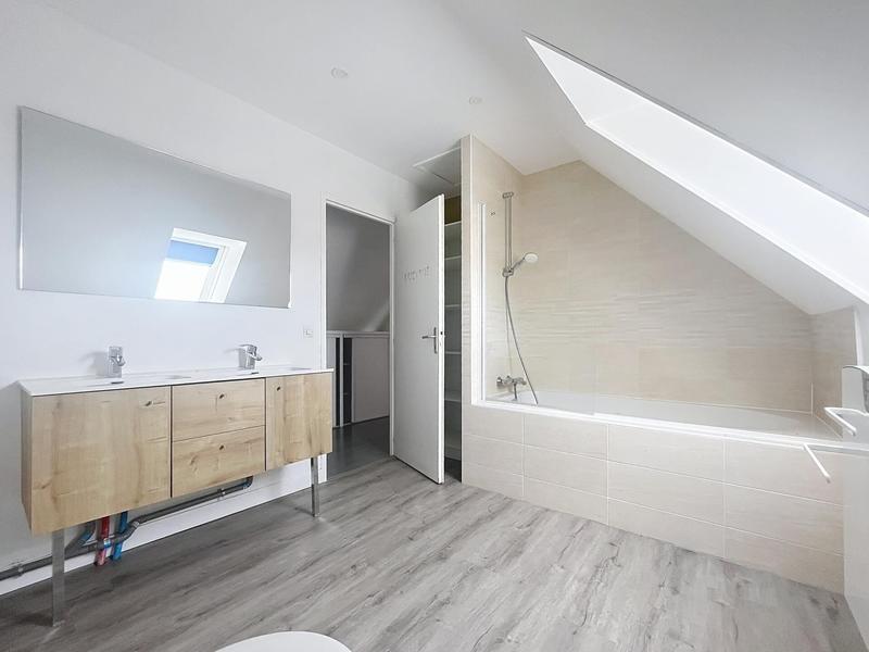 Maison - 156 m² - 5 pièces