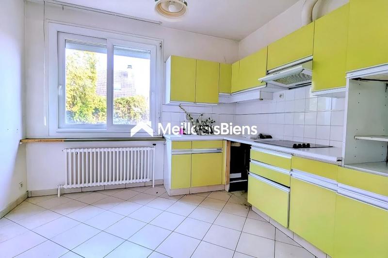 Maison - 80 m² - 5 pièces