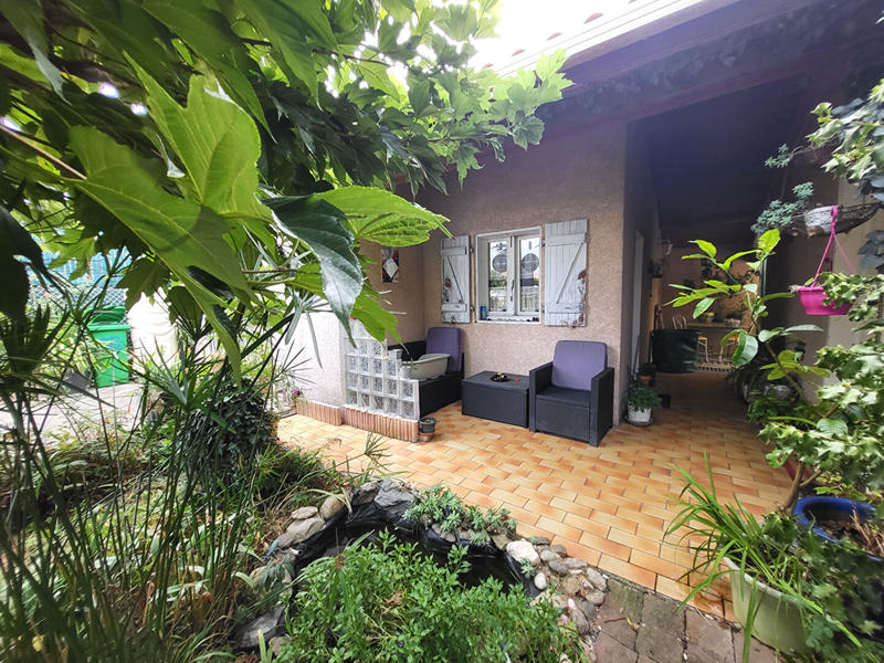 Maison - 90 m² - 5 pièces