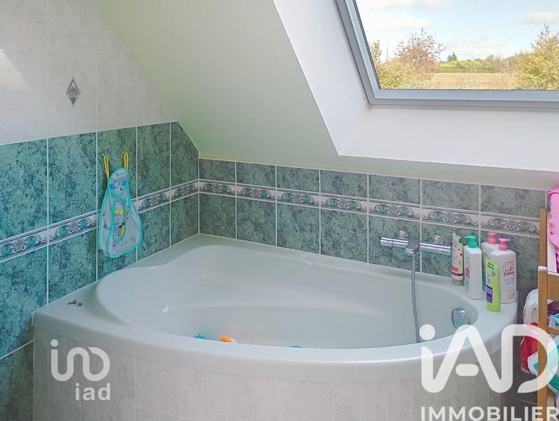 Maison - 174 m² - 8 pièces