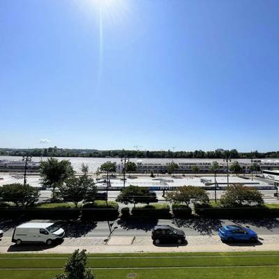 Appartement - 179 m² - 5 pièces