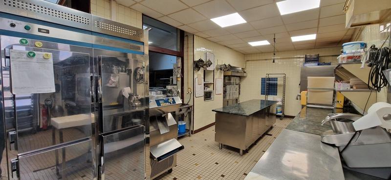 Fonds de commerce - 341 m²