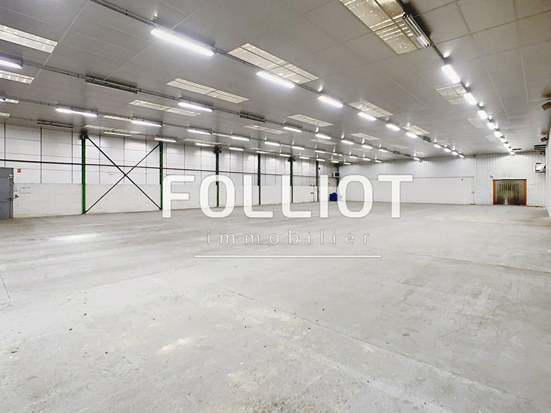 Local commercial - 3 000 m²