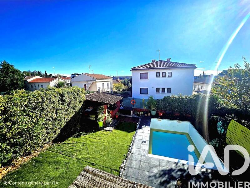 Maison - 181 m² - 7 pièces