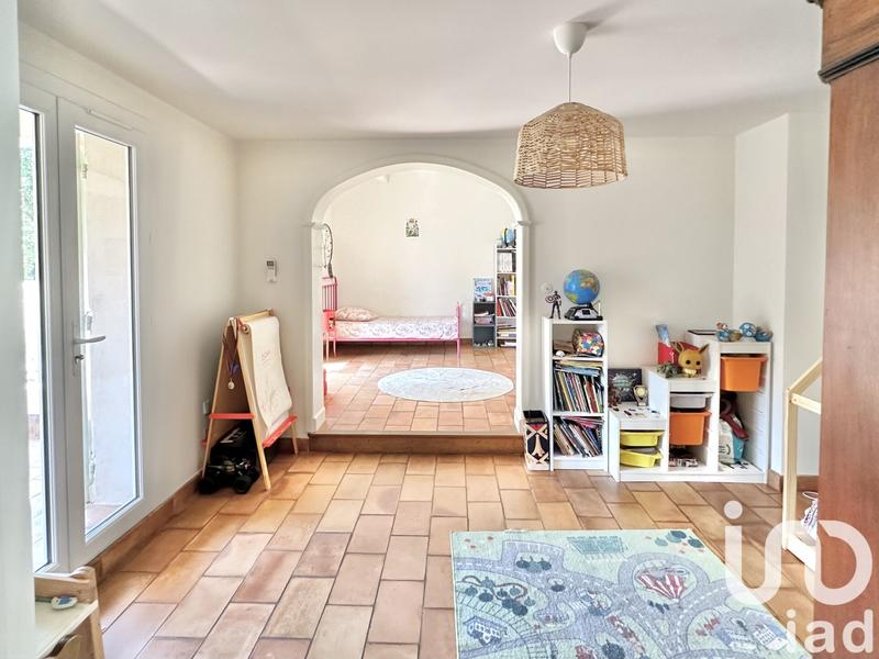 Maison - 230 m² - 6 pièces