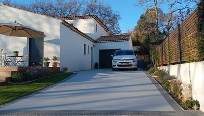 Maison - 180 m² - 7 pièces