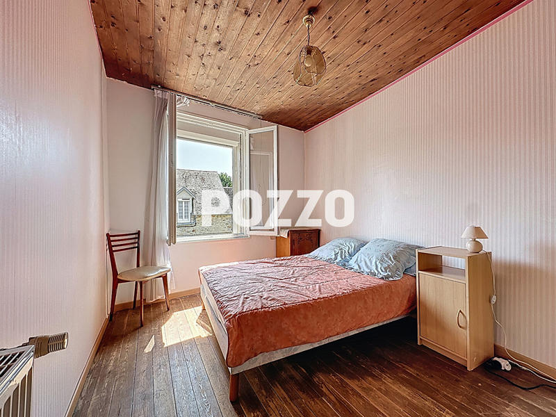 Maison - 99 m² - 6 pièces