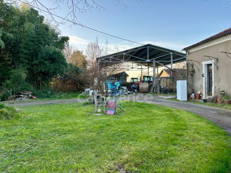 Maison - 214 m² - 6 pièces