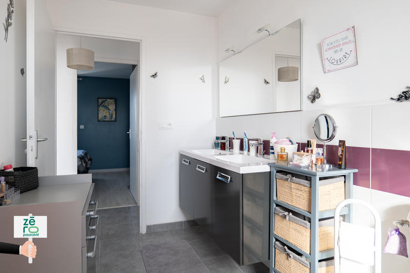 Maison - 96 m² - 5 pièces