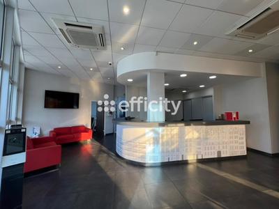 Bureau - 1 612 m² - 20 pièces