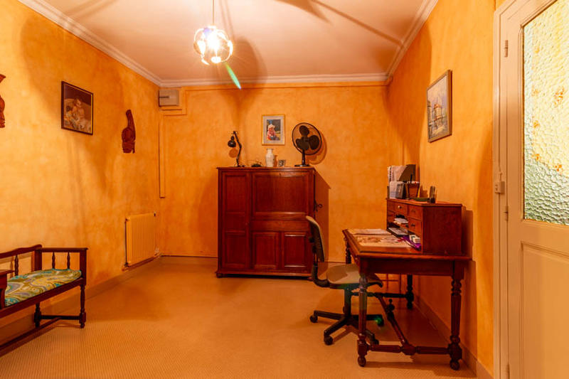 Maison - 181 m² - 7 pièces