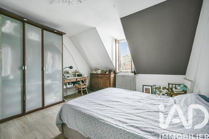 Maison - 226 m² - 10 pièces