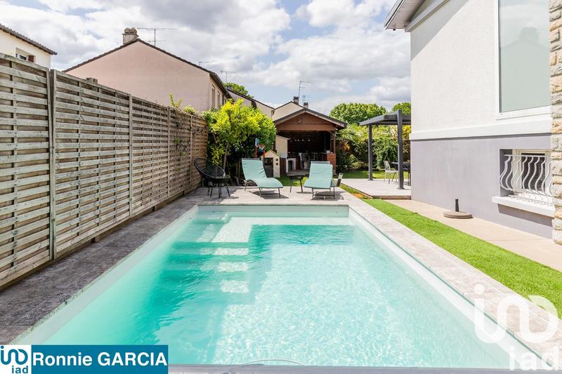 Maison - 142 m² - 6 pièces