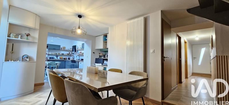 Maison - 122 m² - 7 pièces