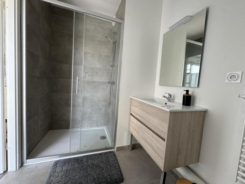 Studio - 25 m² - 1 pièce