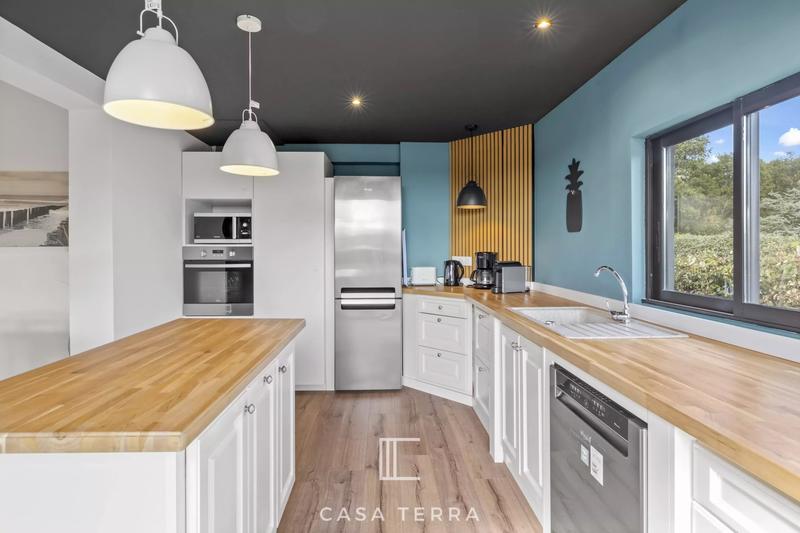 Villa - 269 m² - 11 pièces