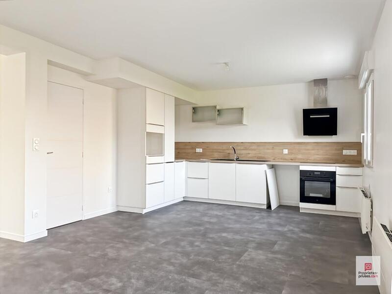 Maison - 83 m² - 5 pièces