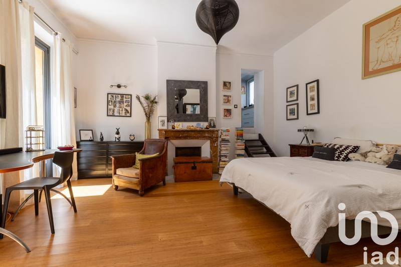 Appartement - 185 m² - 8 pièces