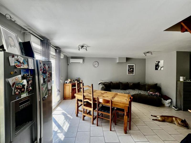 Villa - 100 m² - 5 pièces