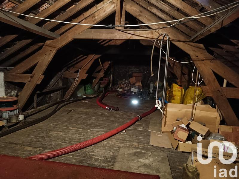 Maison - 260 m² - 3 pièces