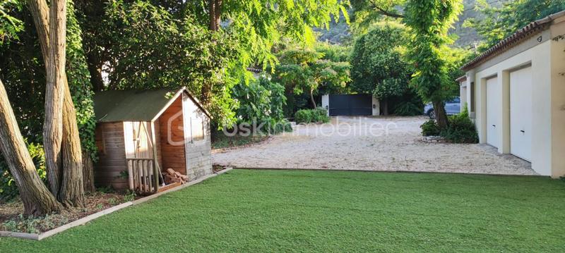 Propriété - 146 m² - 7 pièces